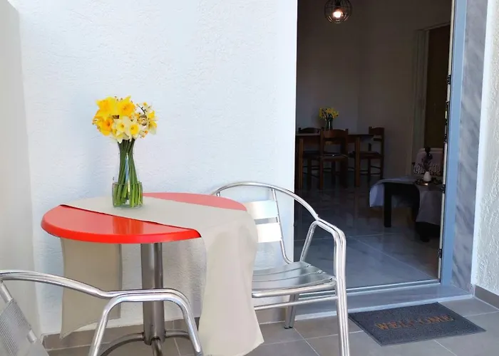 La Maison De Christine -adults Only Oda ve Kahvaltı Chrysi Ammoudia