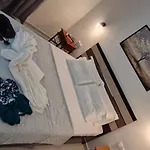 La Maison De Christine -adults Only Bed & Breakfast