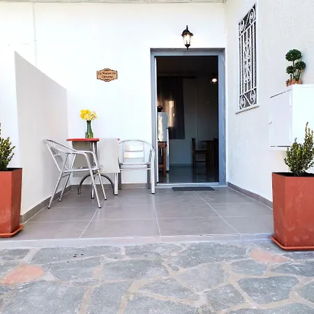 Bed and Breakfast La Maison De Christine -adults Only *