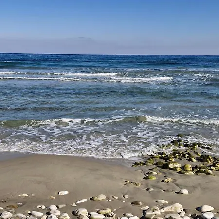 La Maison De Christine -adults Only Bed and Breakfast